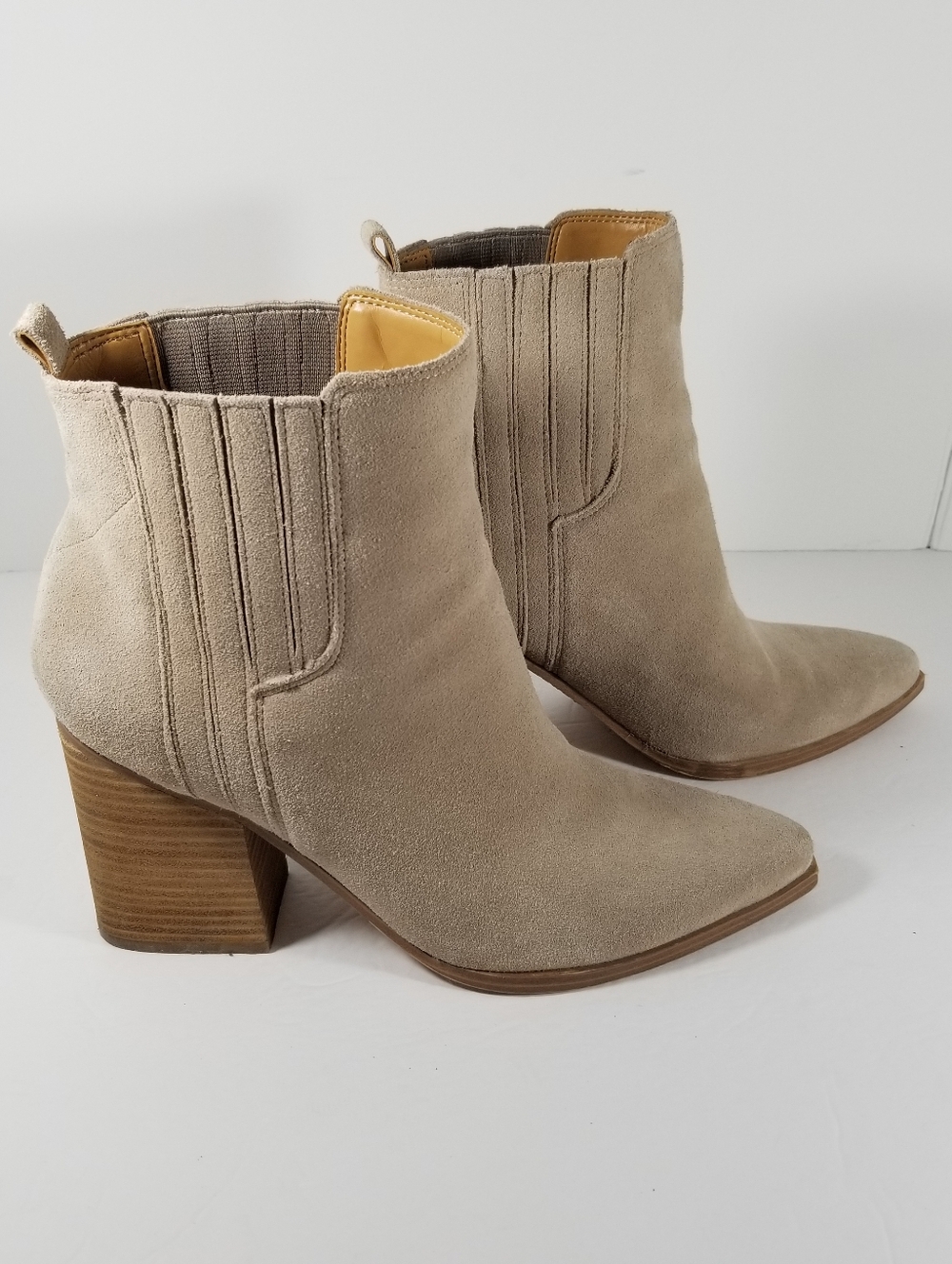 Marc Fisher Oshay Boots Women's 11M Beige Ankle Suede Leather Stacked Heel